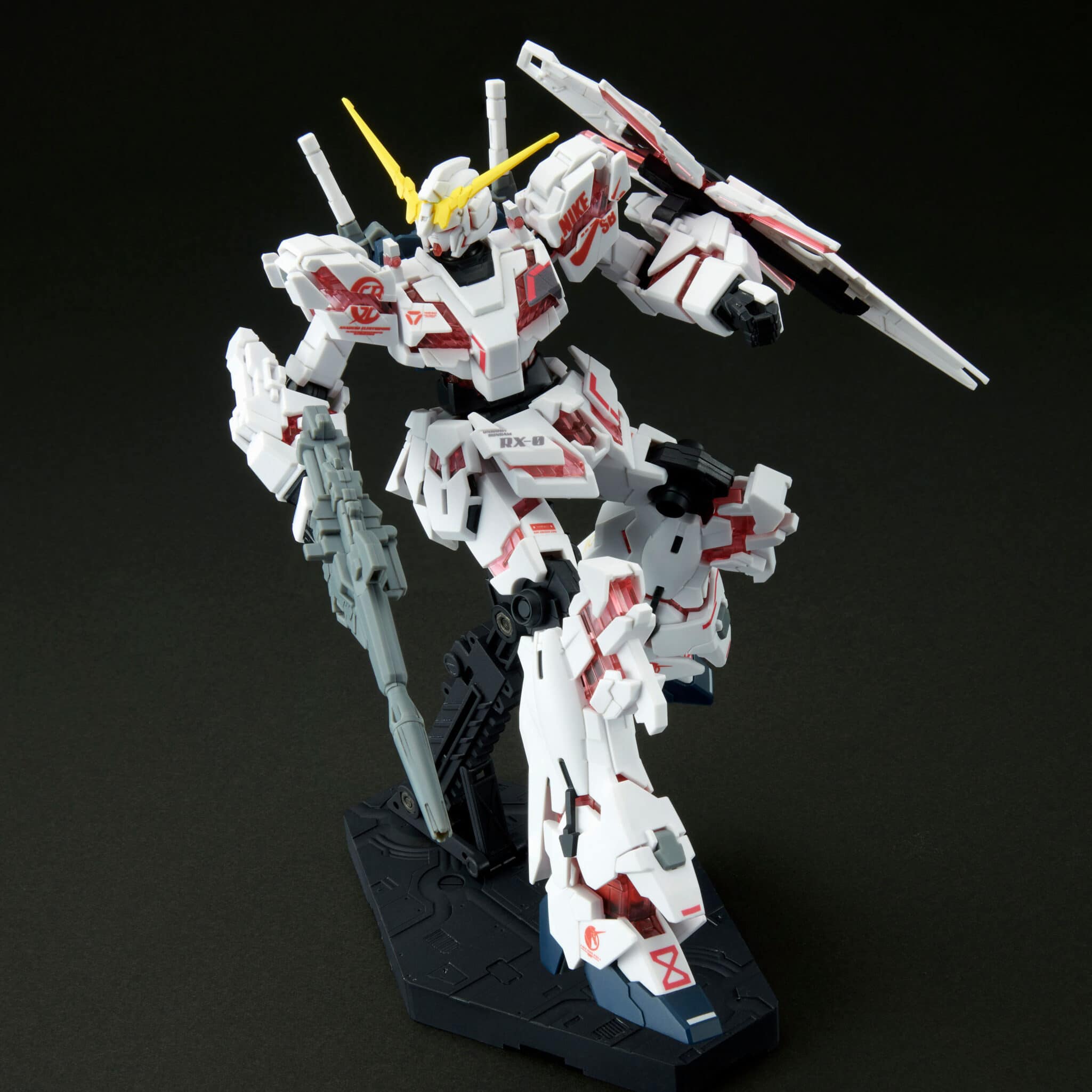 HG 1/144 Unicorn Gundam (Destroy Mode) Ver. Nike SB